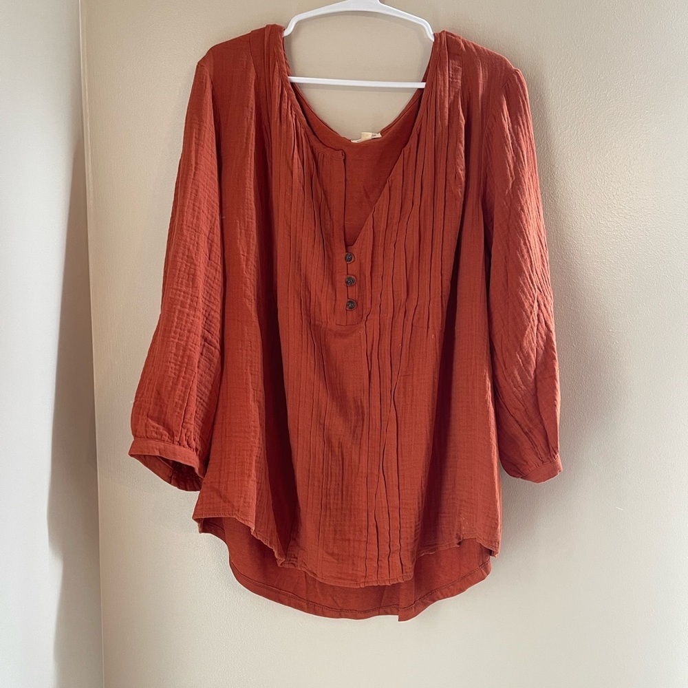 Women's Rust Button-Front Top